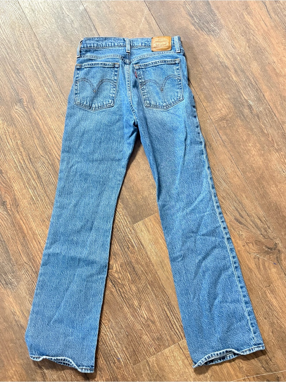 Levi’s Premium Wedgie Bootcut Jeans 26 High Rise Medium Wash 32 Inseam - Picture 5 of 6